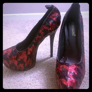 Red houndstooth platform heel